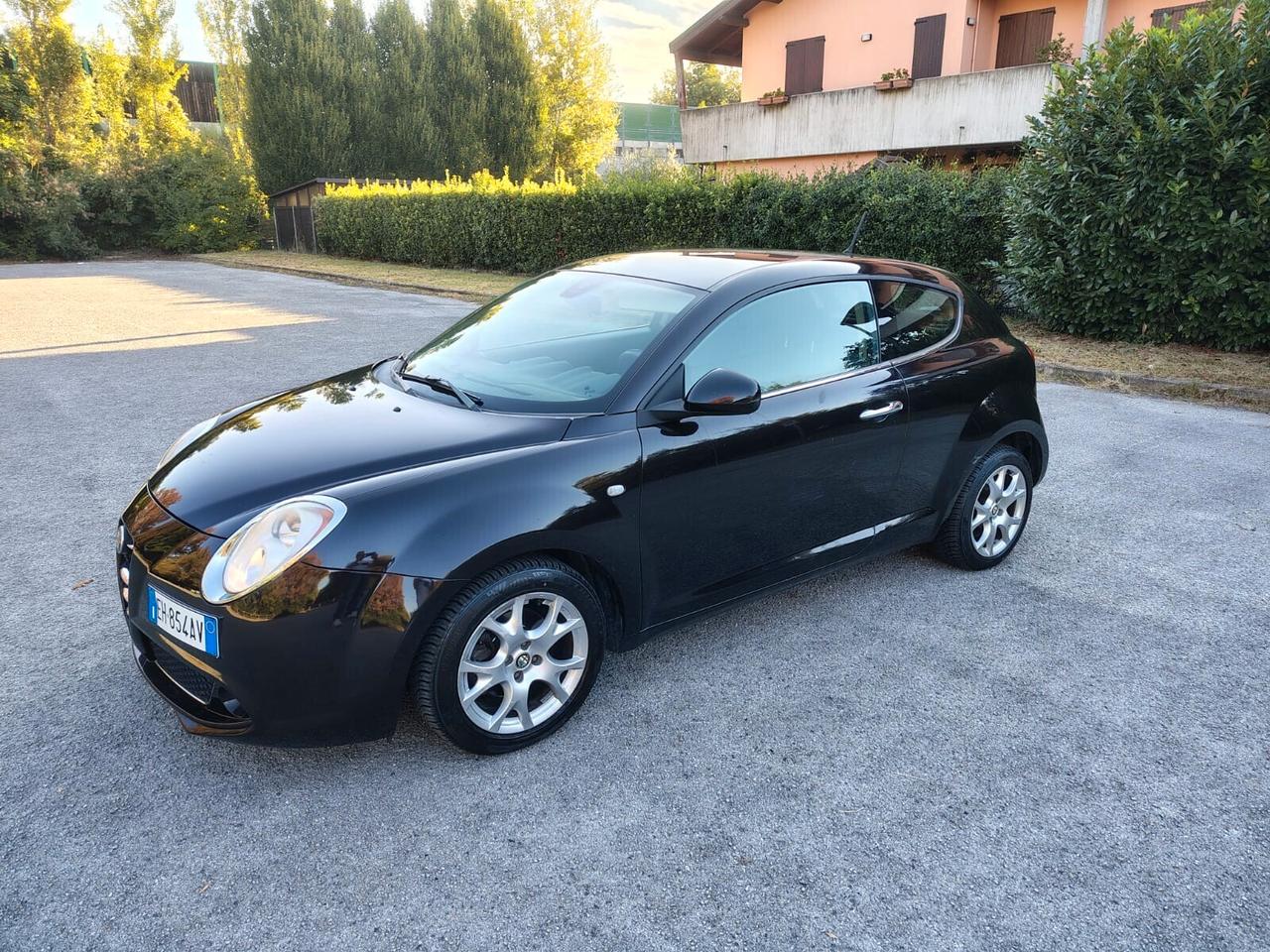 Alfa Romeo MiTo 1.3 JTDm-2 95 CV S&S Distinctive Sport Pack