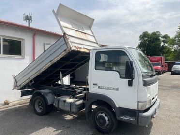 Nissan cabstar E 120 ribalt.-3.0-(leggi bene )-2002