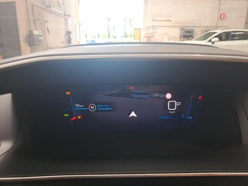 PEUGEOT 2008 BLUEHDI 130 EAT8 ALLURE PACK S/S AUTO CROSSOVER