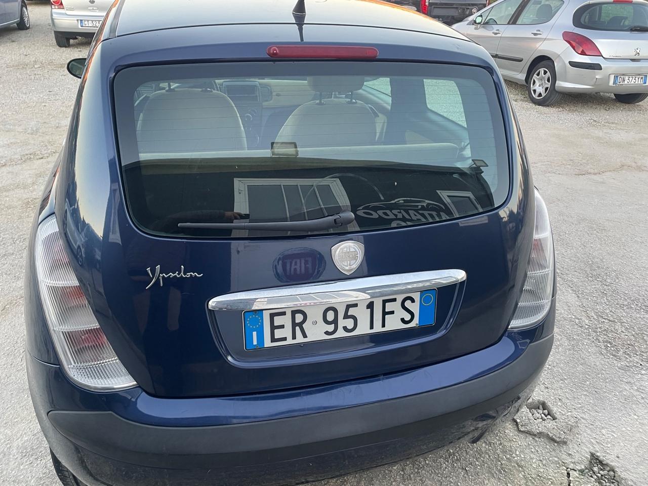 Lancia Ypsilon 1.2 16V Argento