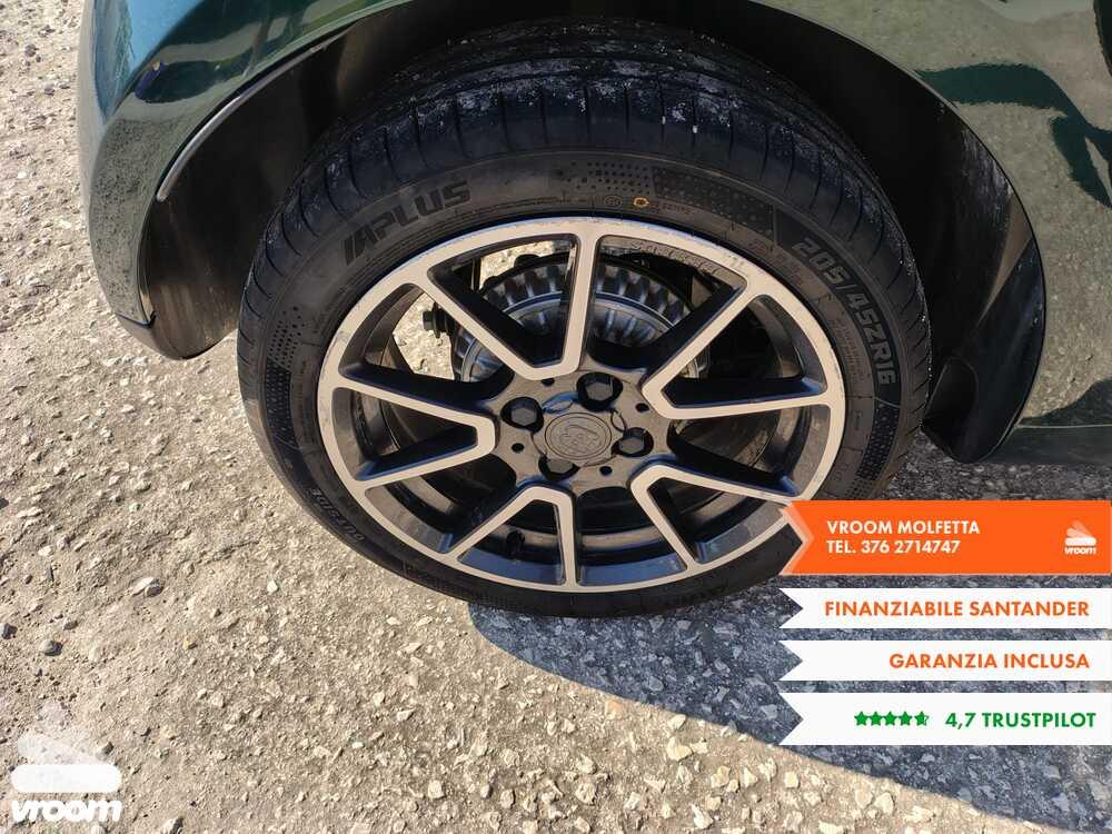 SMART fortwo EQ BRITISH GREEN PANORAMICA