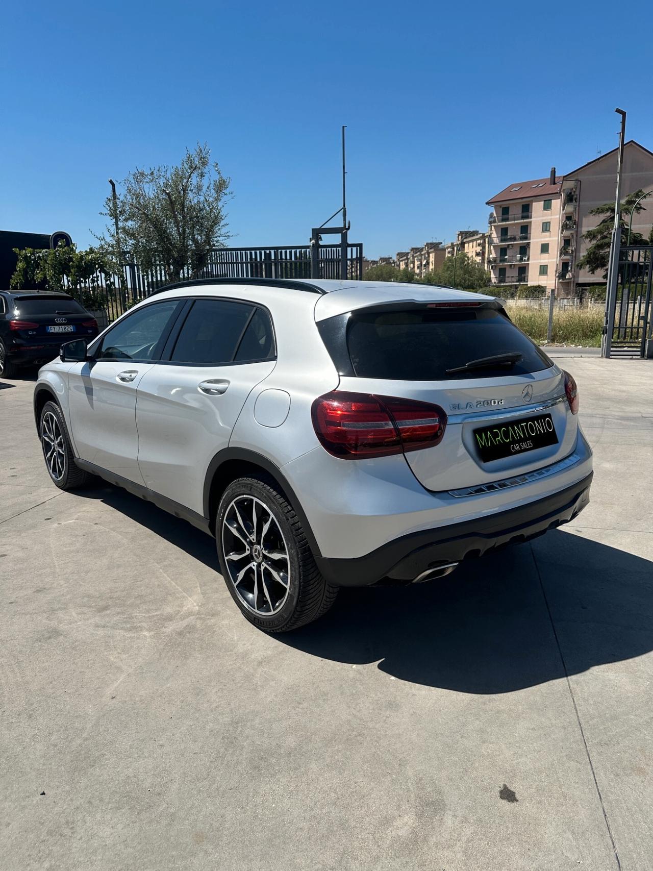 Mercedes-benz GLA 200 d Automatic Premium