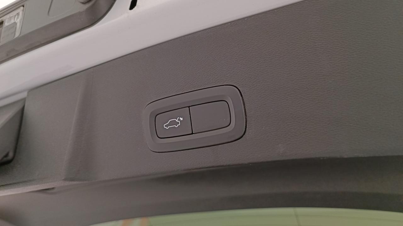 VOLVO XC40 1.5 t3 Momentum geartronic my20