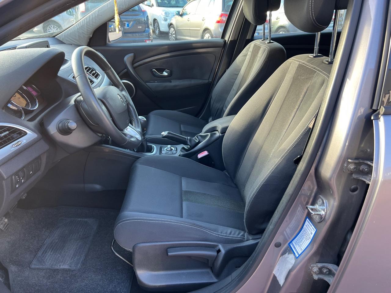 Renault Megane Mégane 1.5 dCi 110CV SporTour Confort