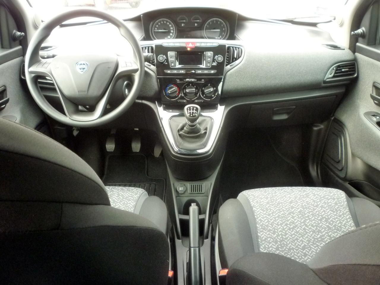 LANCIA Ypsilon 1.0 Hybrid 70 CV Silver GRIGIO MET. 2023