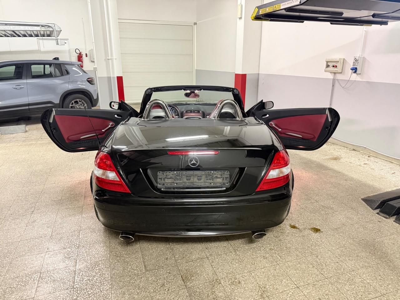 Mercedes-benz SLK 350 INT.ROSSO-STORIC.FULL.MERCEDES-FULL.OPT-DA VETRINA