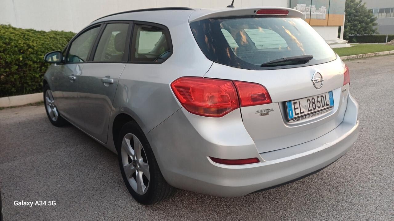 Opel Astra 1.7 CDTI 110CV Sports Tourer Elective
