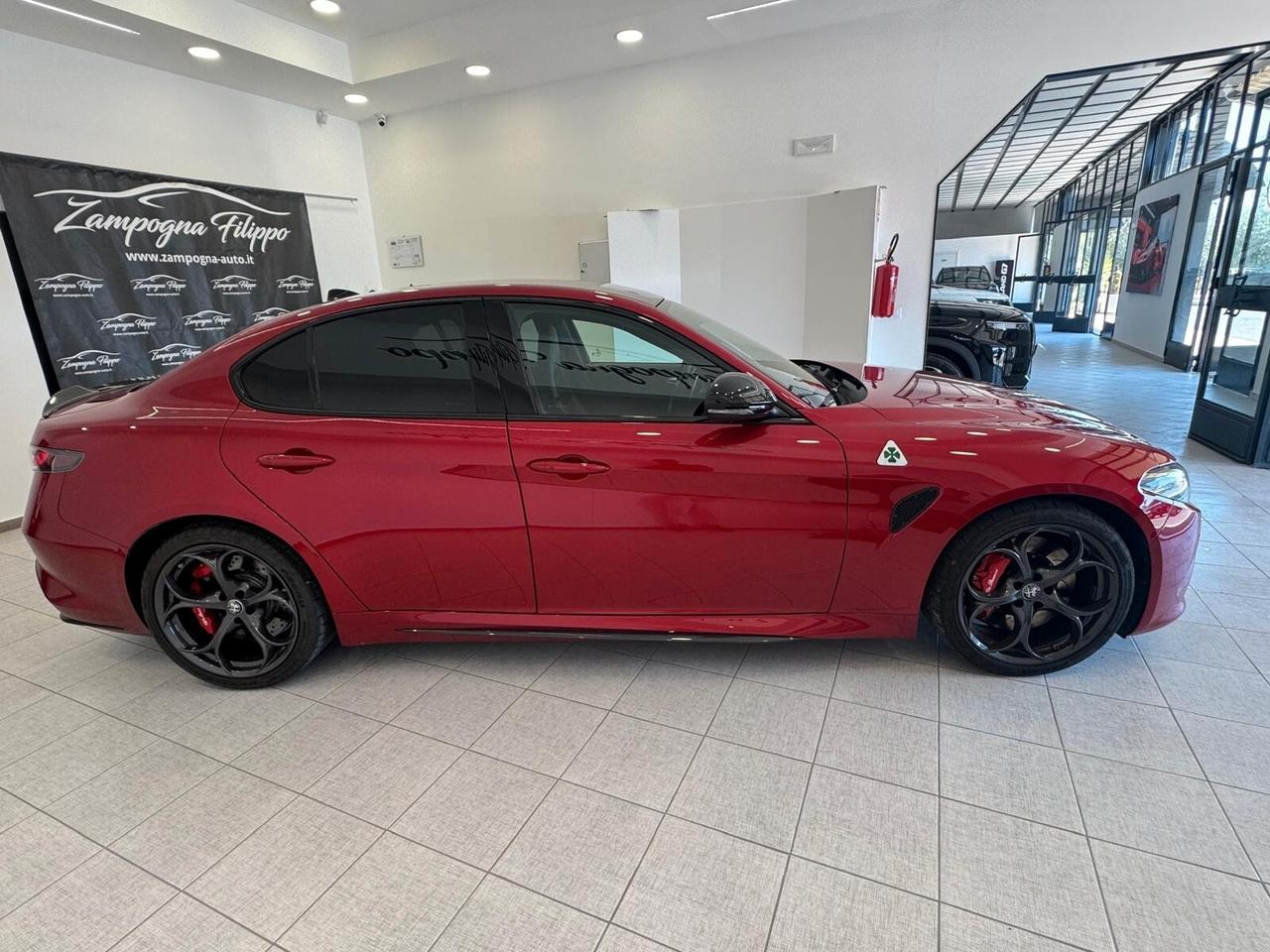 Alfa Romeo Giulia 2.9 V6 Bi-Turbo Quadrifoglio solo 6.000km