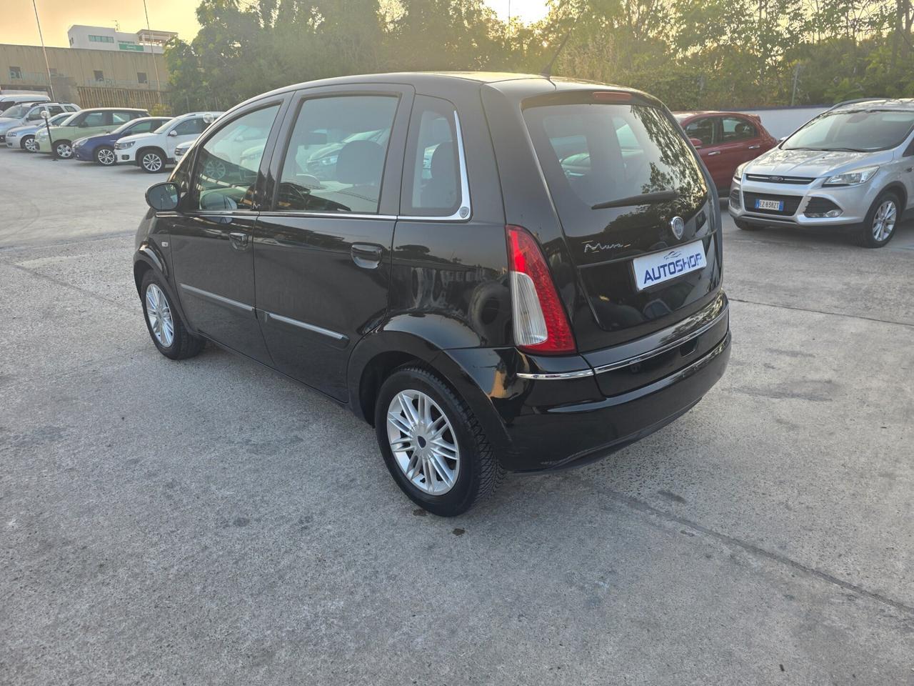 Lancia MUSA 1.4 16V EURO 5 Oro