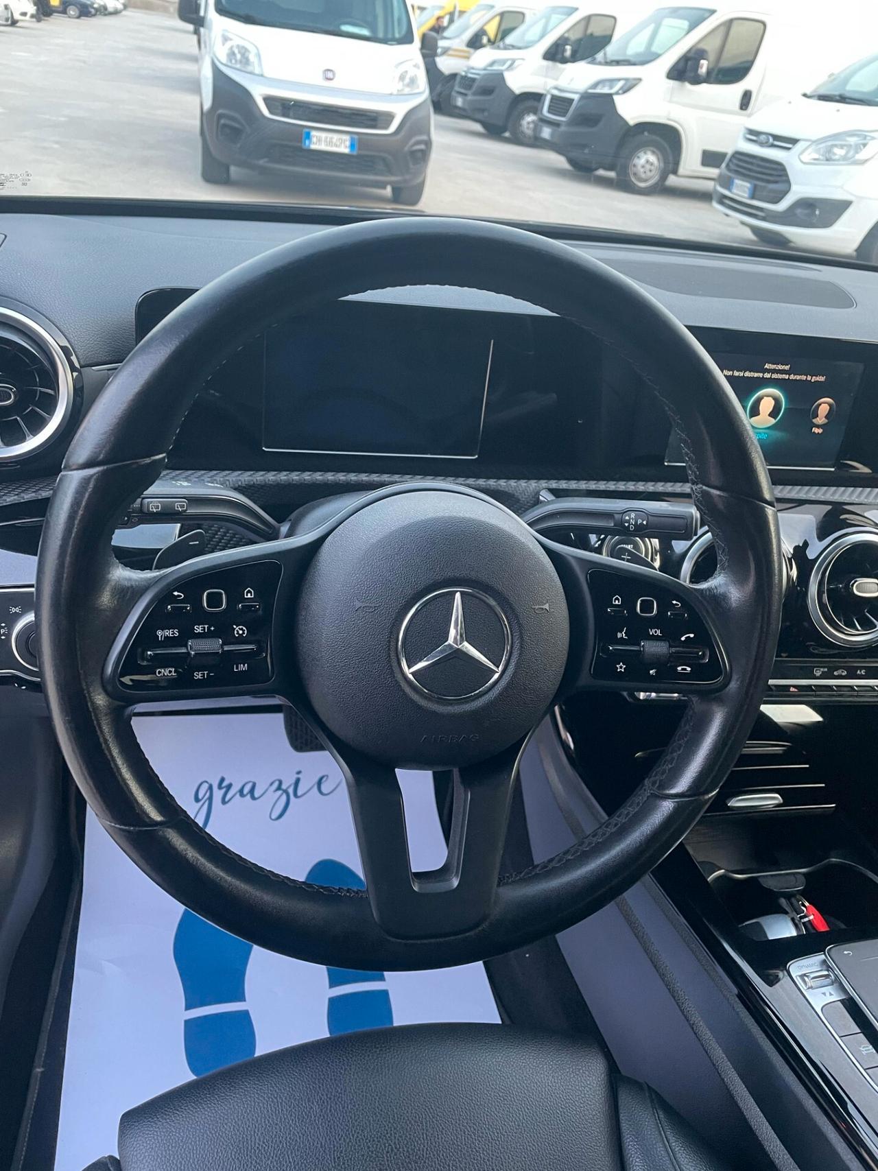 MERCEDES CLASSE A 220D 190CV EURO6 UNICO PROPRIETARIO