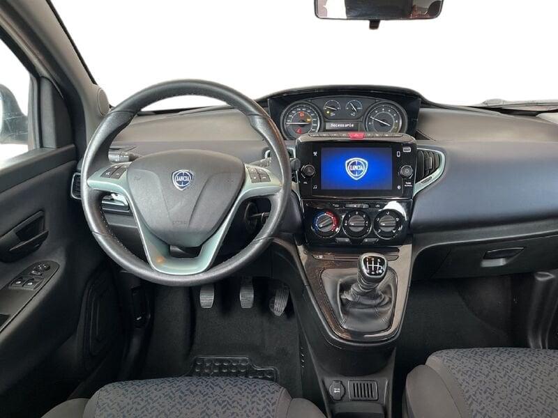 Lancia Ypsilon III 2021 1.0 firefly hybrid Gold Plus s&s 70cv 5p.ti