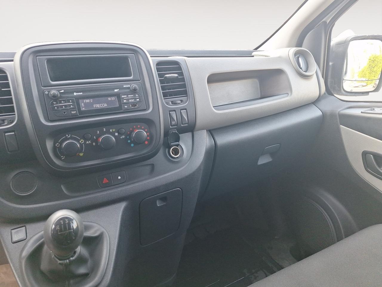 RENAULT Trafic T27 1.6 dci 120cv L1H1 Ice E6