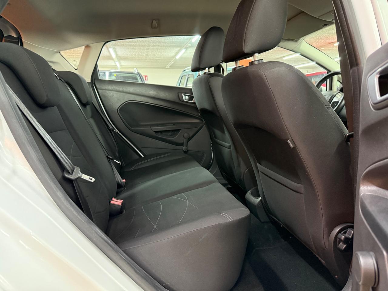 Ford Fiesta 1.5 TDCi 75CV 5 porte Business