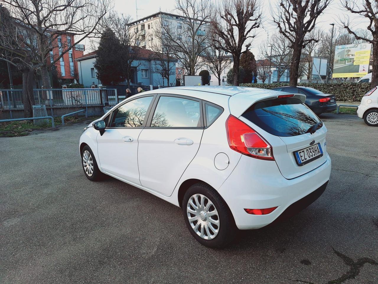 Ford Fiesta 1.4 5p. Bz.- GPL Titanium