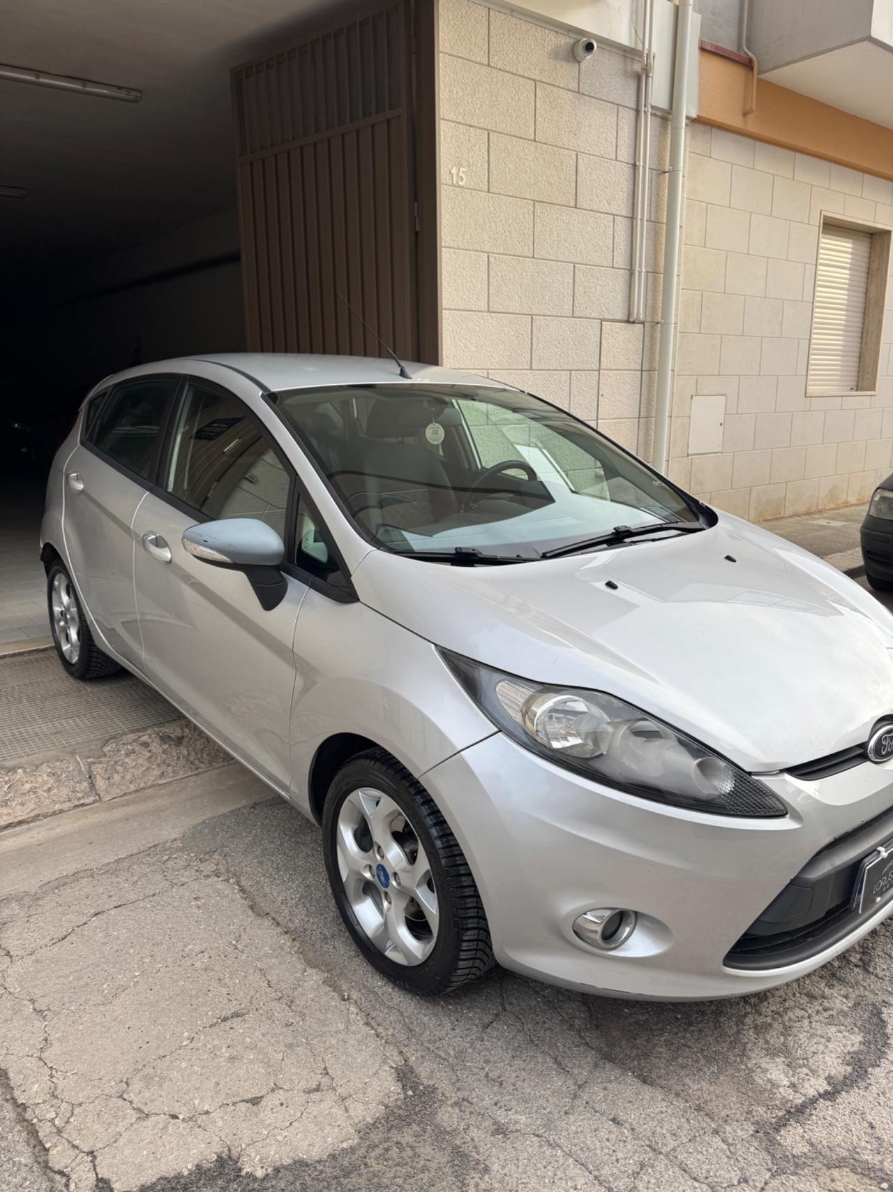 Ford Fiesta 1.2 82 CV 5 porte Titanium