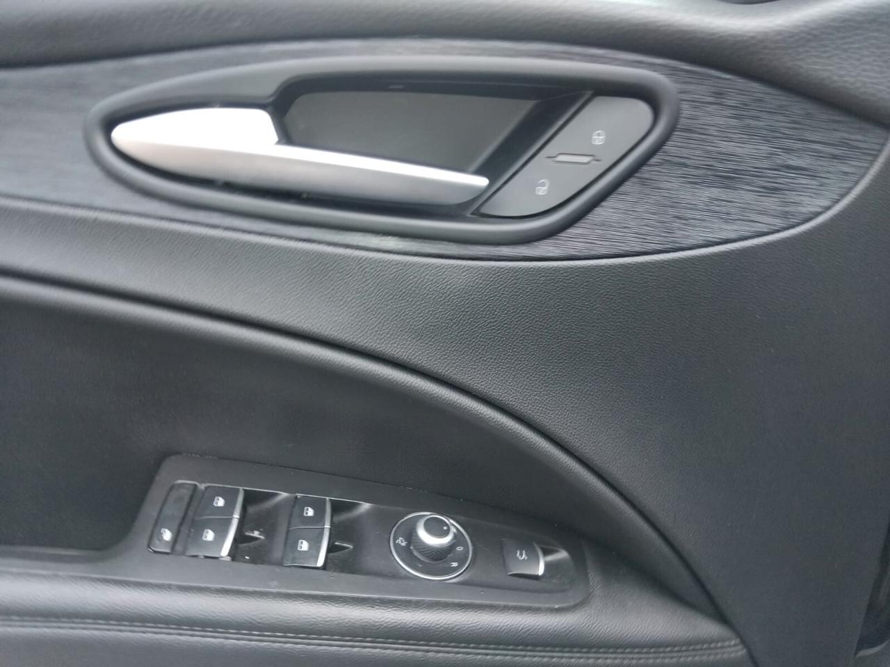 Alfa Romeo Stelvio 2.2 Turbodiesel 160 CV AT8 RWD Business