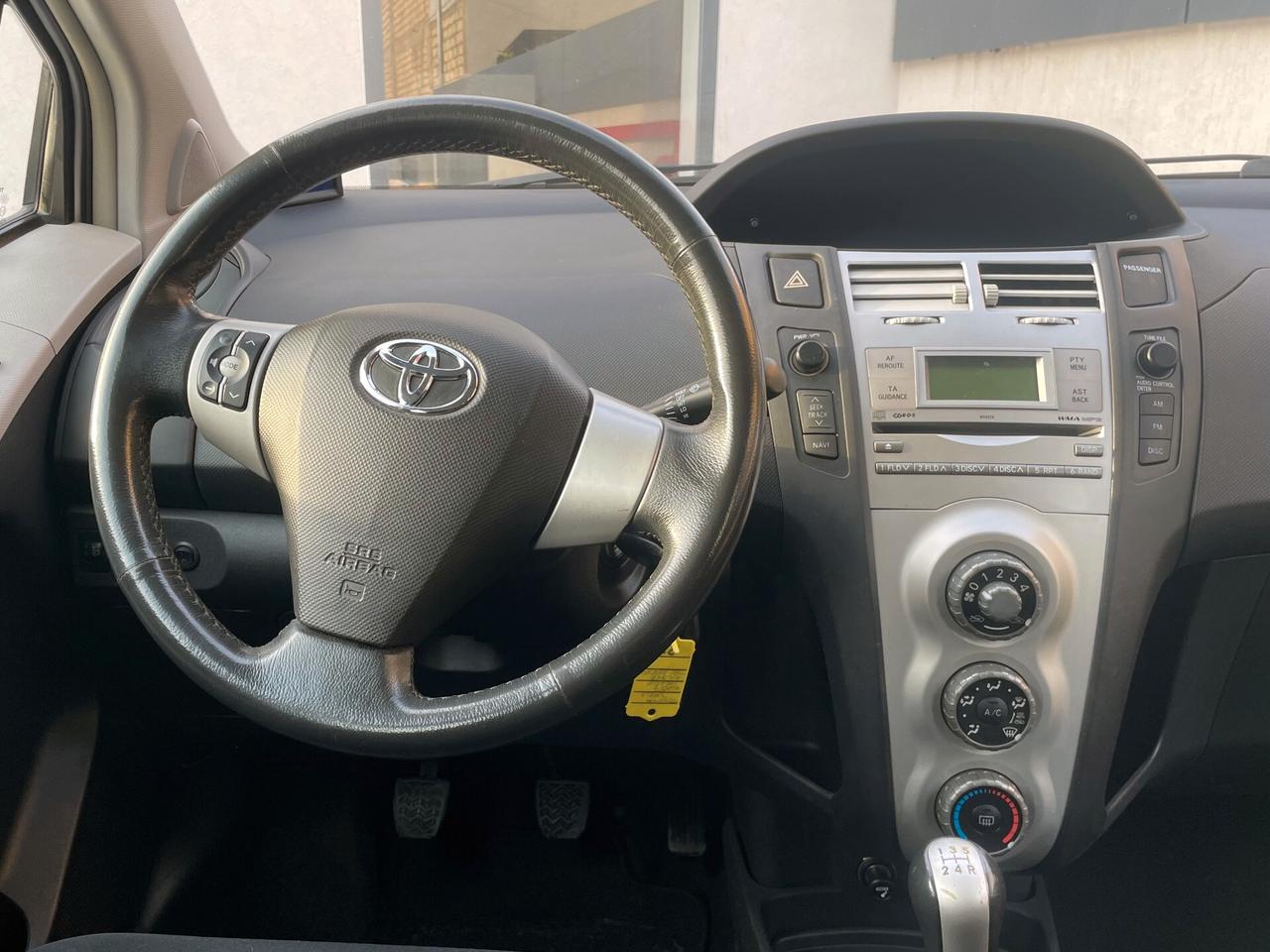 Toyota Yaris 1.3 5 porte