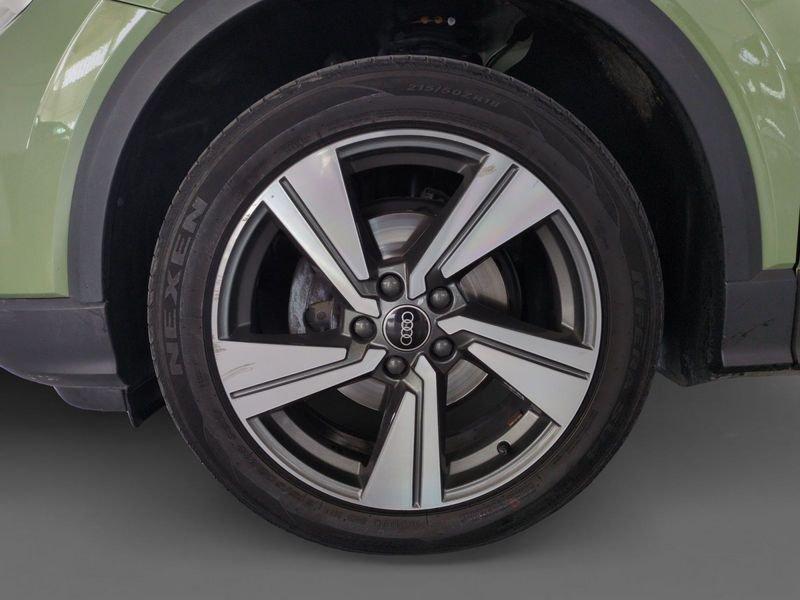 Audi Q2 2.0 30 TDI BUSINESS S TRONIC