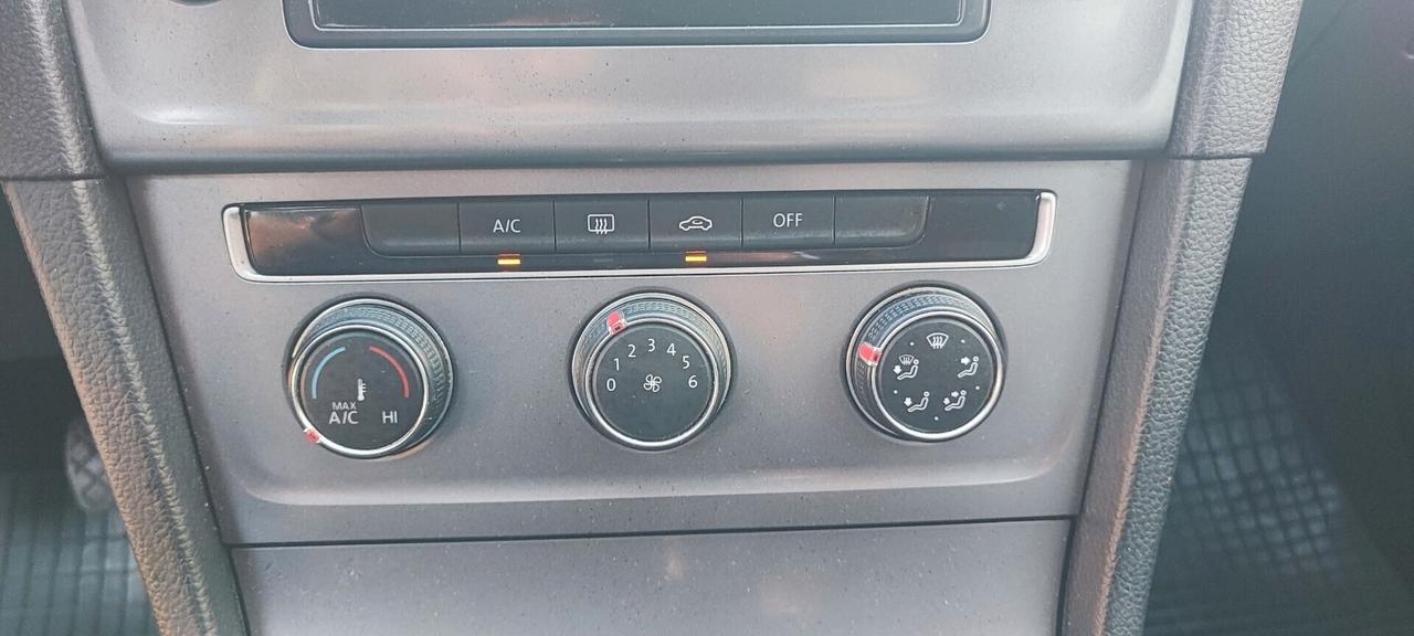 Volkswagen Golf 1.6 TDI 5p. 2015