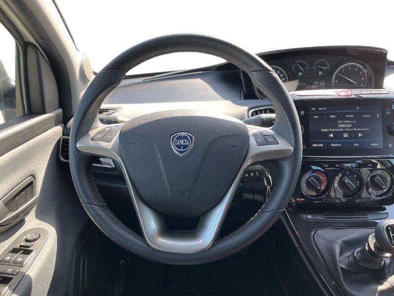 Lancia Ypsilon III 2021 1.0 firefly hybrid Gold s&s 70cv