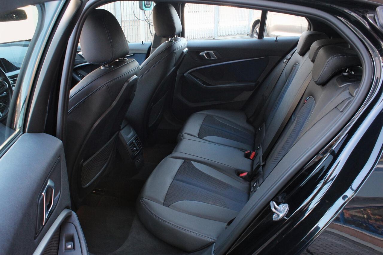 Bmw 116d 5p. Msport