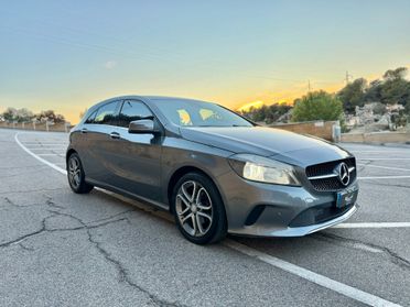 Mercedes A180 Sport/1.5 110 CV/KEYLESS/CAMERA/AMBIENT LIGHTS