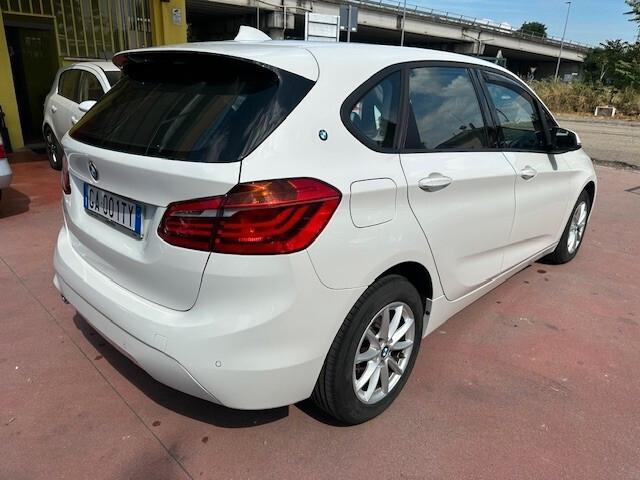 Bmw 2er Active Tourer 218i Active Tourer Sport,