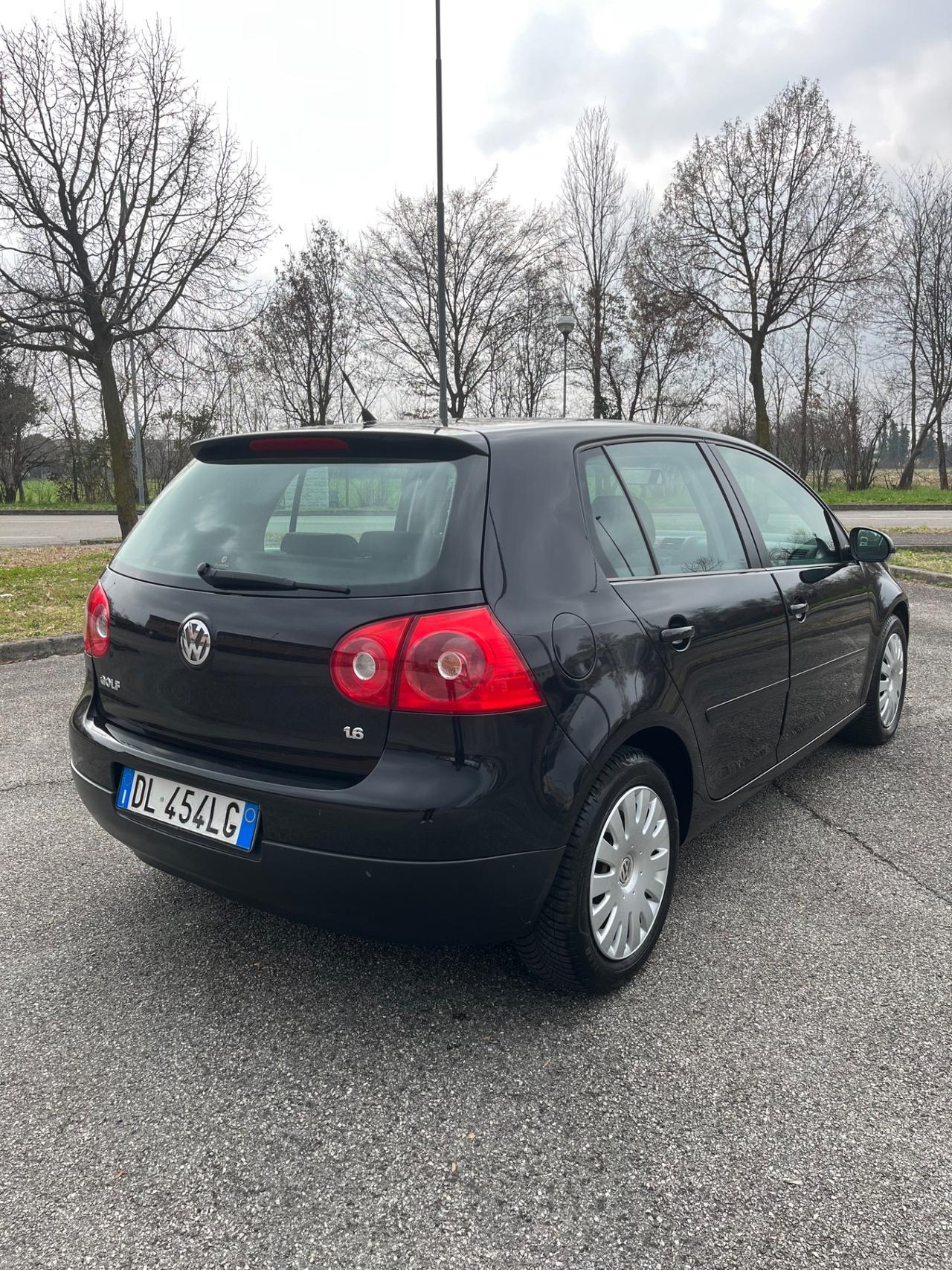 Volkswagen Golf 1.6 3p. Comfortline