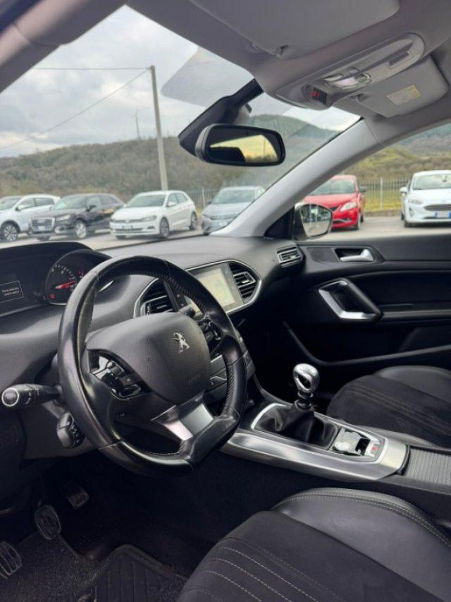 PEUGEOT 308 BlueHDi 120 S&S Allure