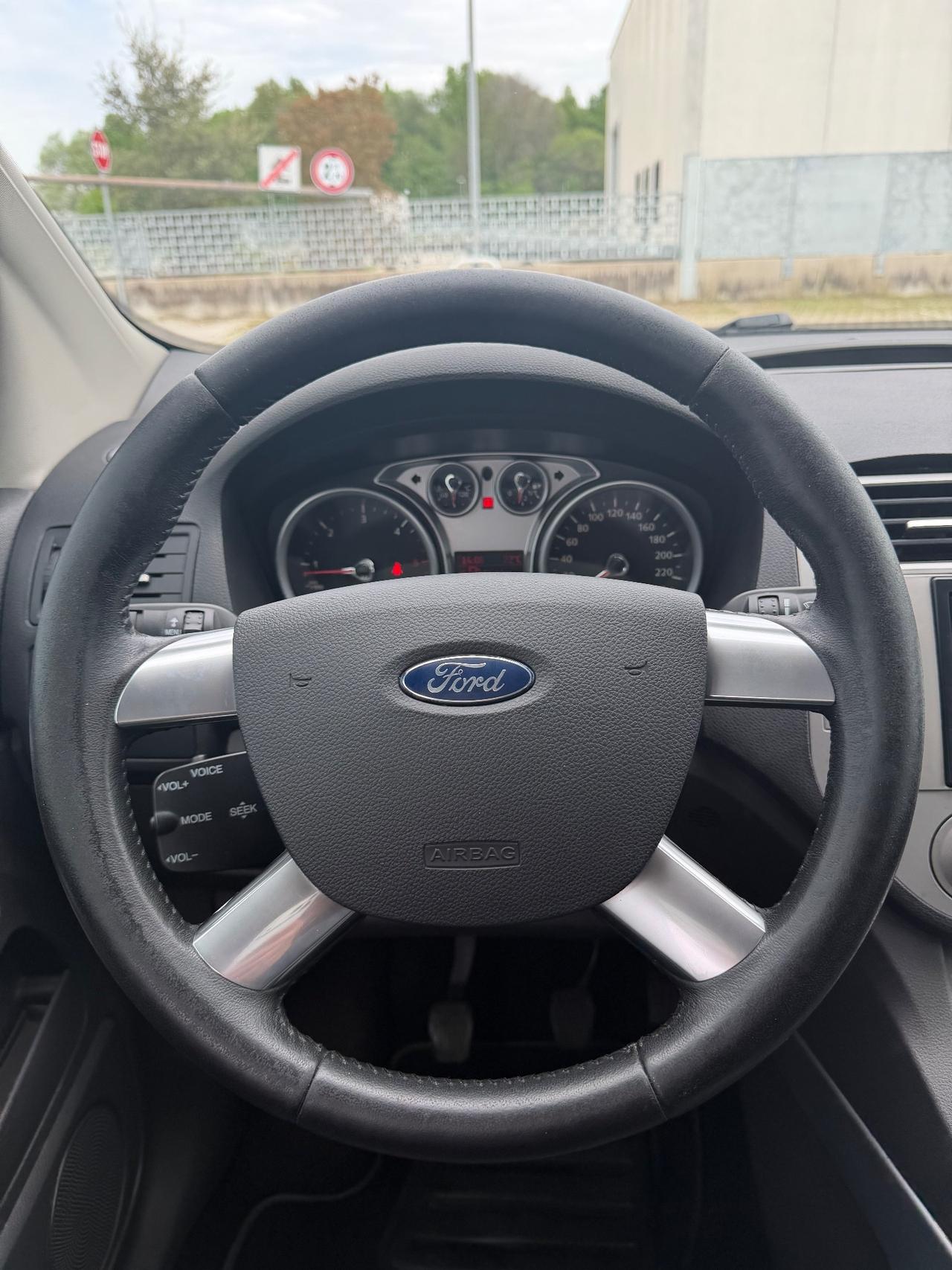 Ford Kuga Kuga+ 2.0 TDCi 140 CV 2WD DPF