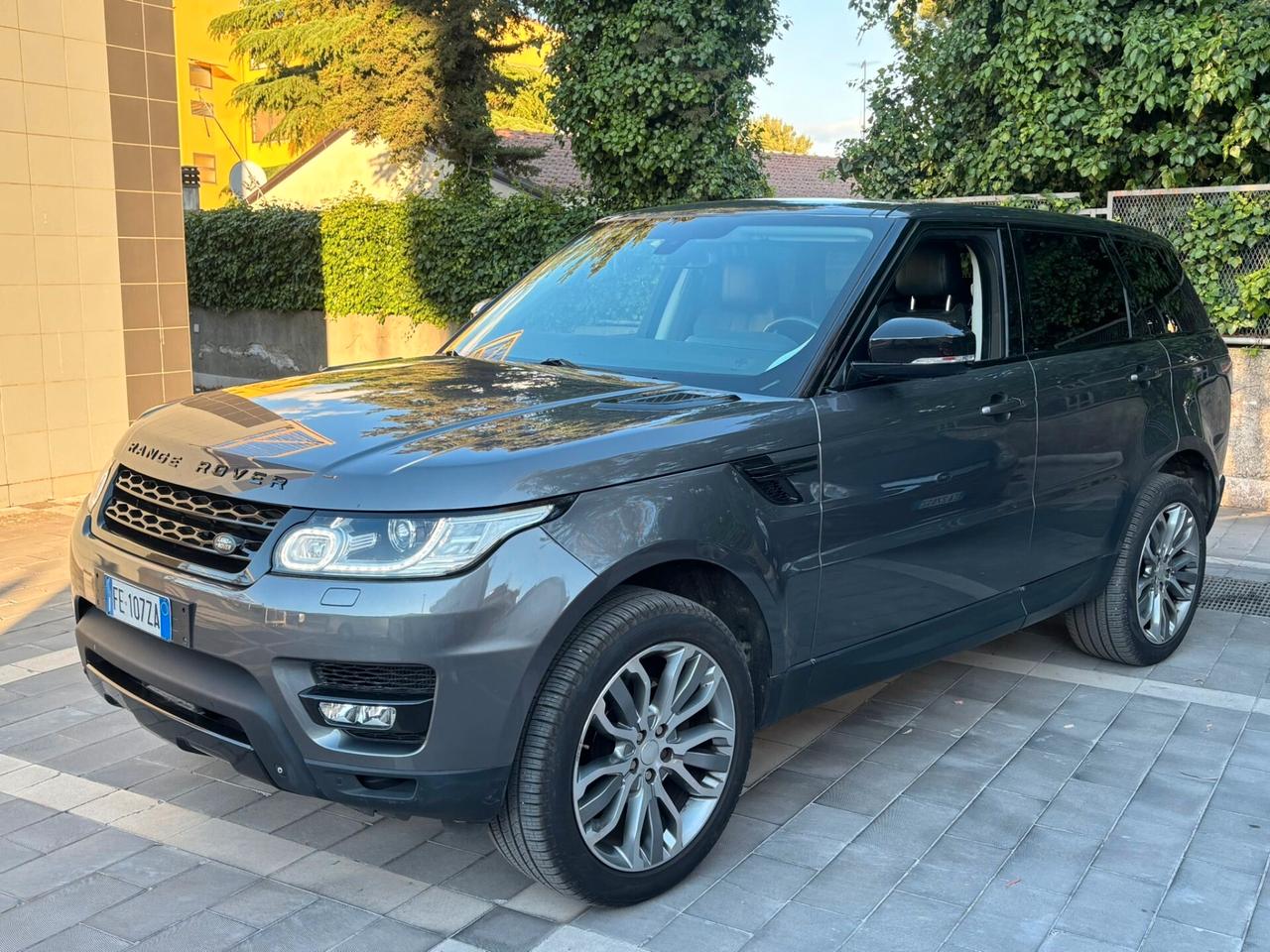Land Rover Range Sport 3.0 TDV6 HSE Dynamic