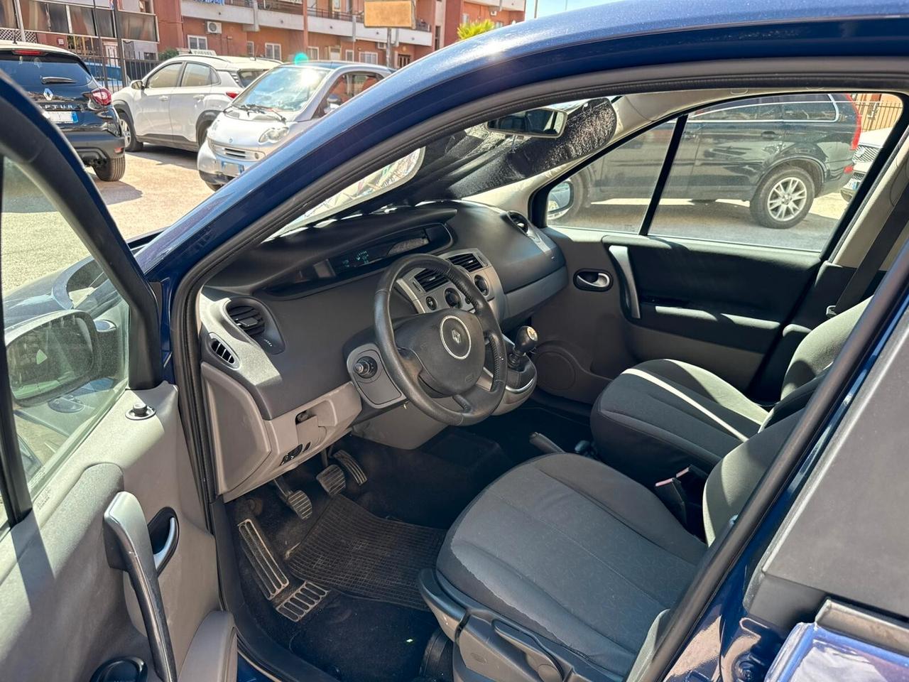 Renault Scenic 1.5 dCi/105CV Serie Speciale