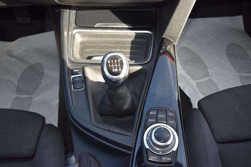 BMW Serie 3 318d Sport Touring