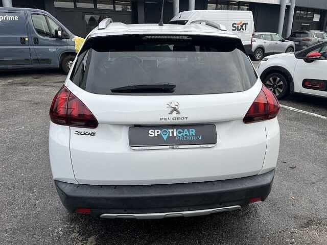 Peugeot 2008 BlueHDi 100 S&S Allure