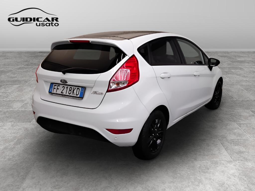 FORD Fiesta VI 2013 - Fiesta 5p 1.5 tdci Black&White 75cv E6