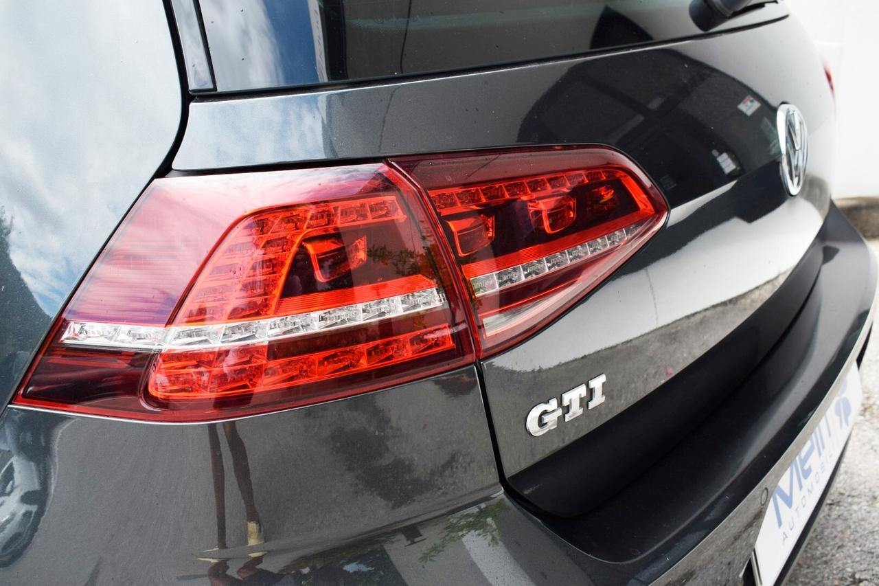 Volkswagen Golf GTI 2.0 220cv 5p TETTO APRIBILE + KIT INVERNO