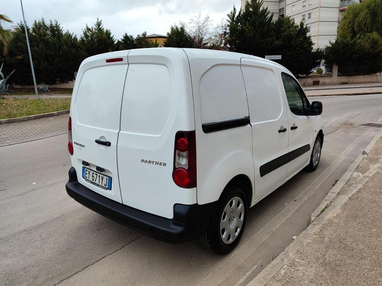 Peugeot Partner 1.6 HDi 3P.ti Por.Late.
