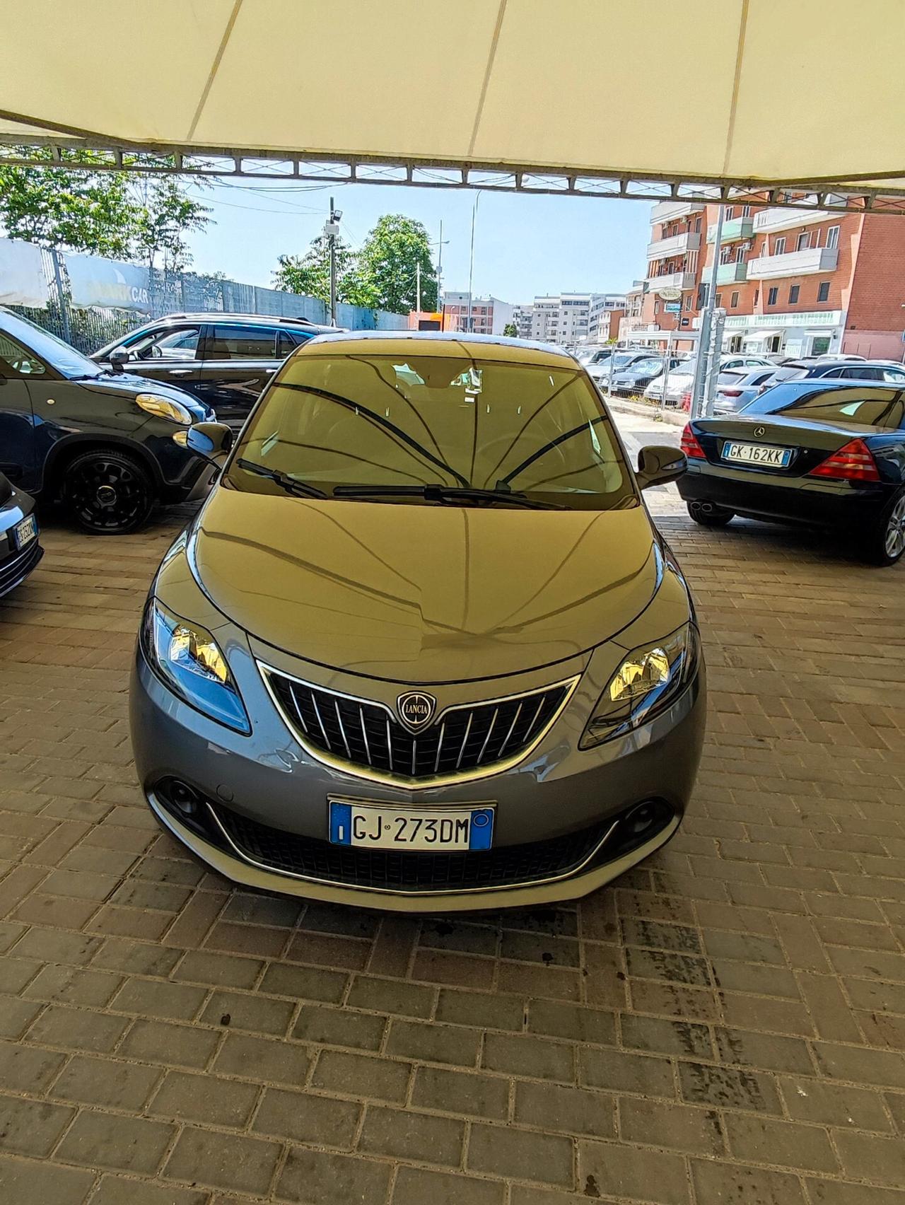 Lancia Ypsilon 1.0 FireFly 5 porte S&S Hybrid Ecochic Silver Prezzo Promozione Solo Con Finaziamento In Sede