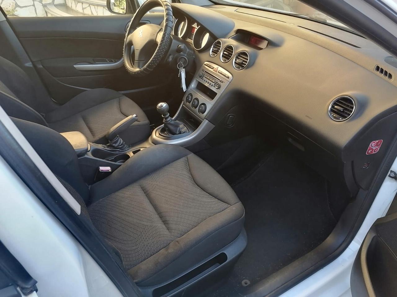Peugeot 308 1.6 HDI – SW - 2012