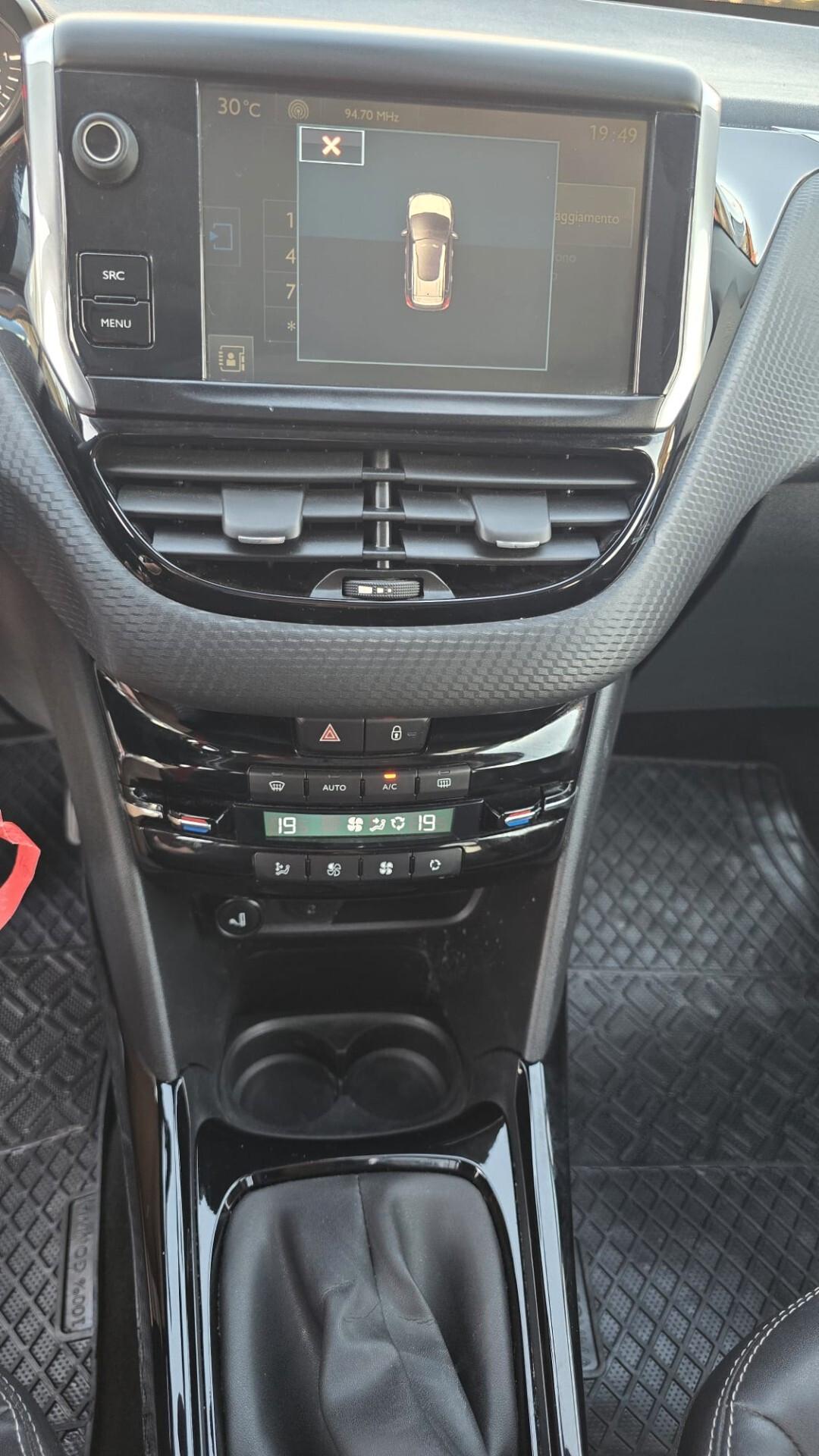 Peugeot 2008 1.6 e-HDi 92 CV Stop&Start Urban Cross