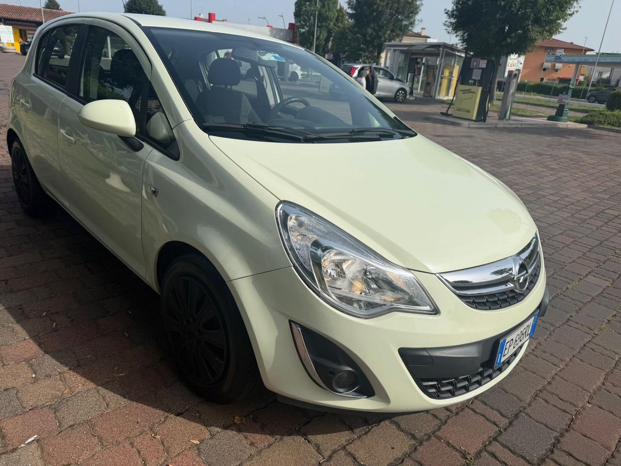 Opel Corsa 1.2 85CV 5 porte GPL-TECH Edition