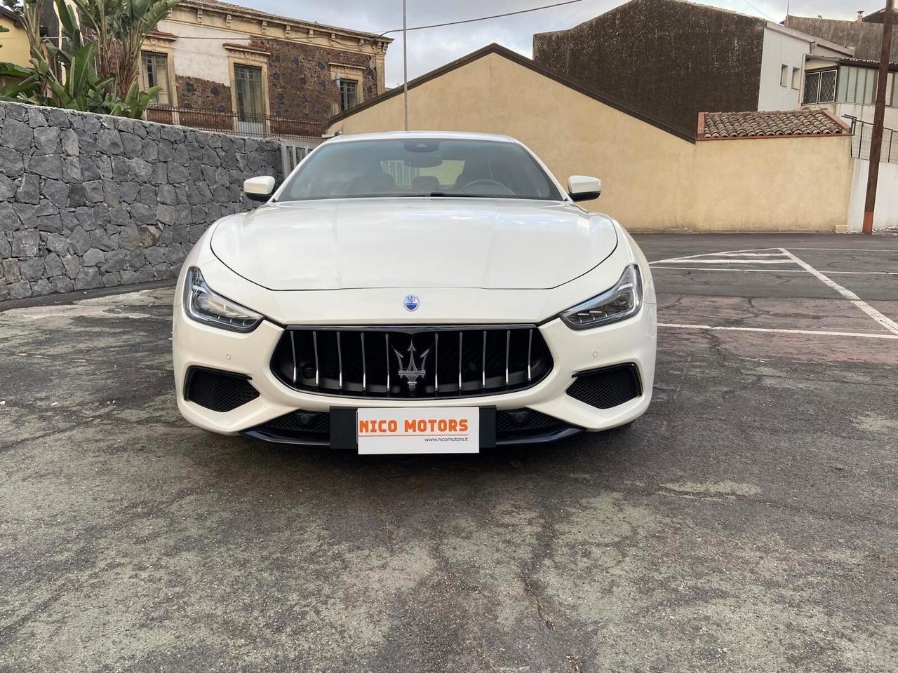Maserati Ghibli V6 Diesel Gransport
