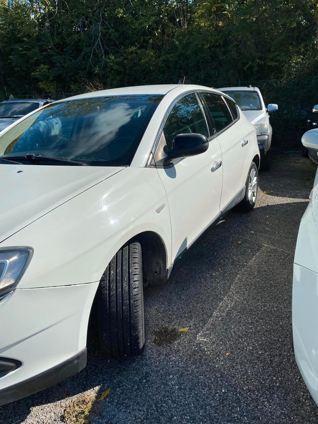 Lancia Delta 1.6 MJT DPF Argento