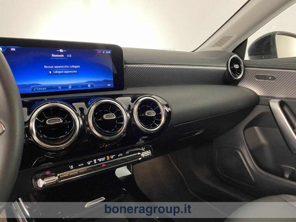 Mercedes CLA 180 180 D Progressive Advanced 8G-DCT