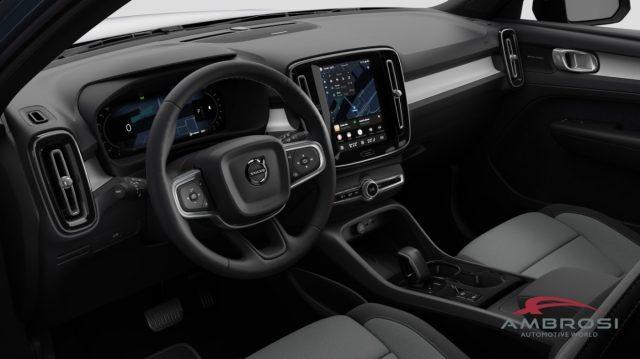 VOLVO XC40 B3 Mild hybrid Benzina Plus Dark