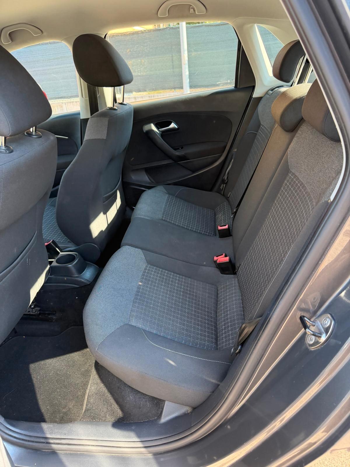 Volkswagen Polo 1.0 - NEOPATENTATI - 12 MESI DI GARANZIA -