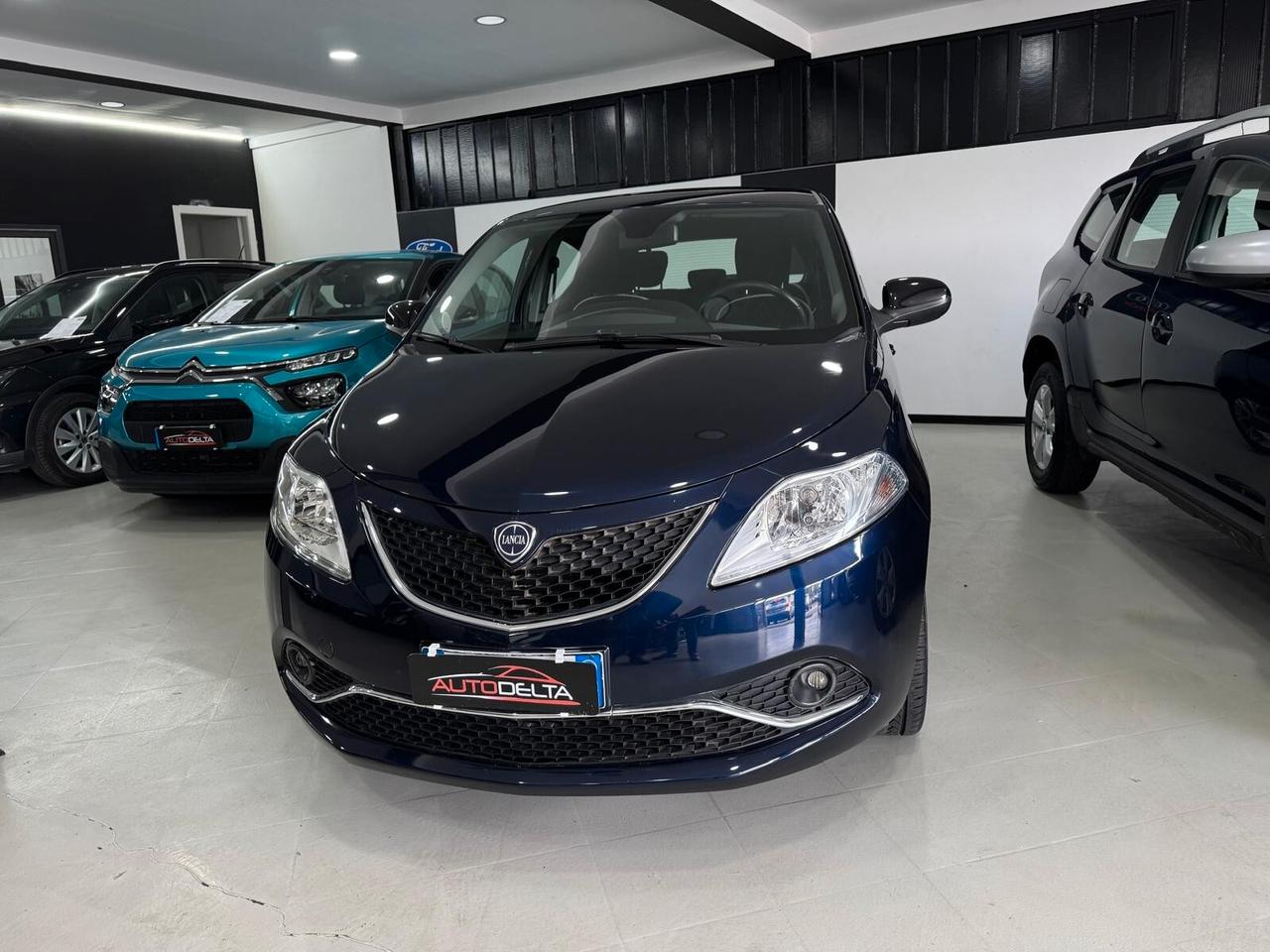 Lancia Ypsilon 1.2 69 CV 5 porte Gold