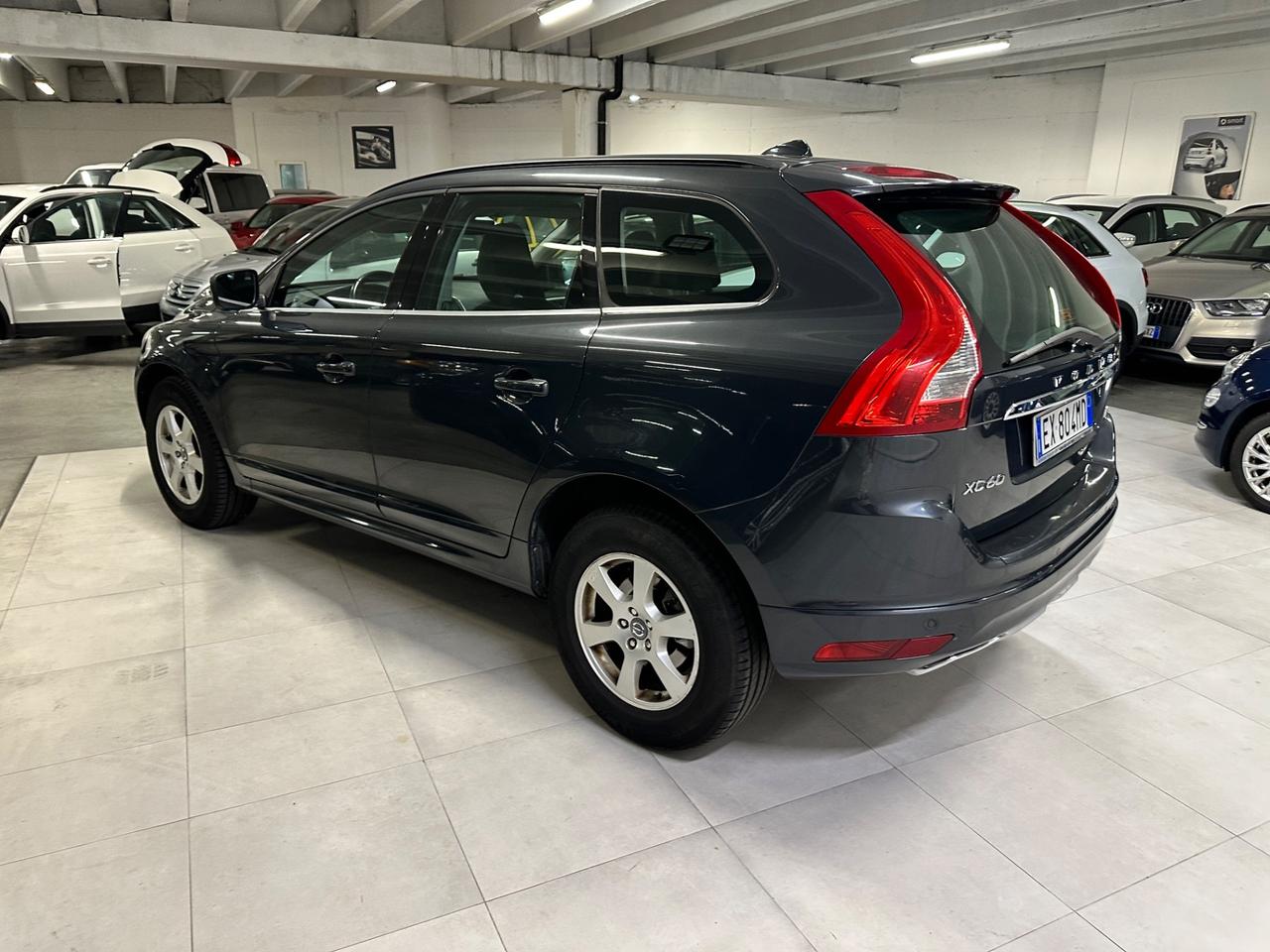 Volvo XC 60 XC60 D4 Geartronic R-design Momentum
