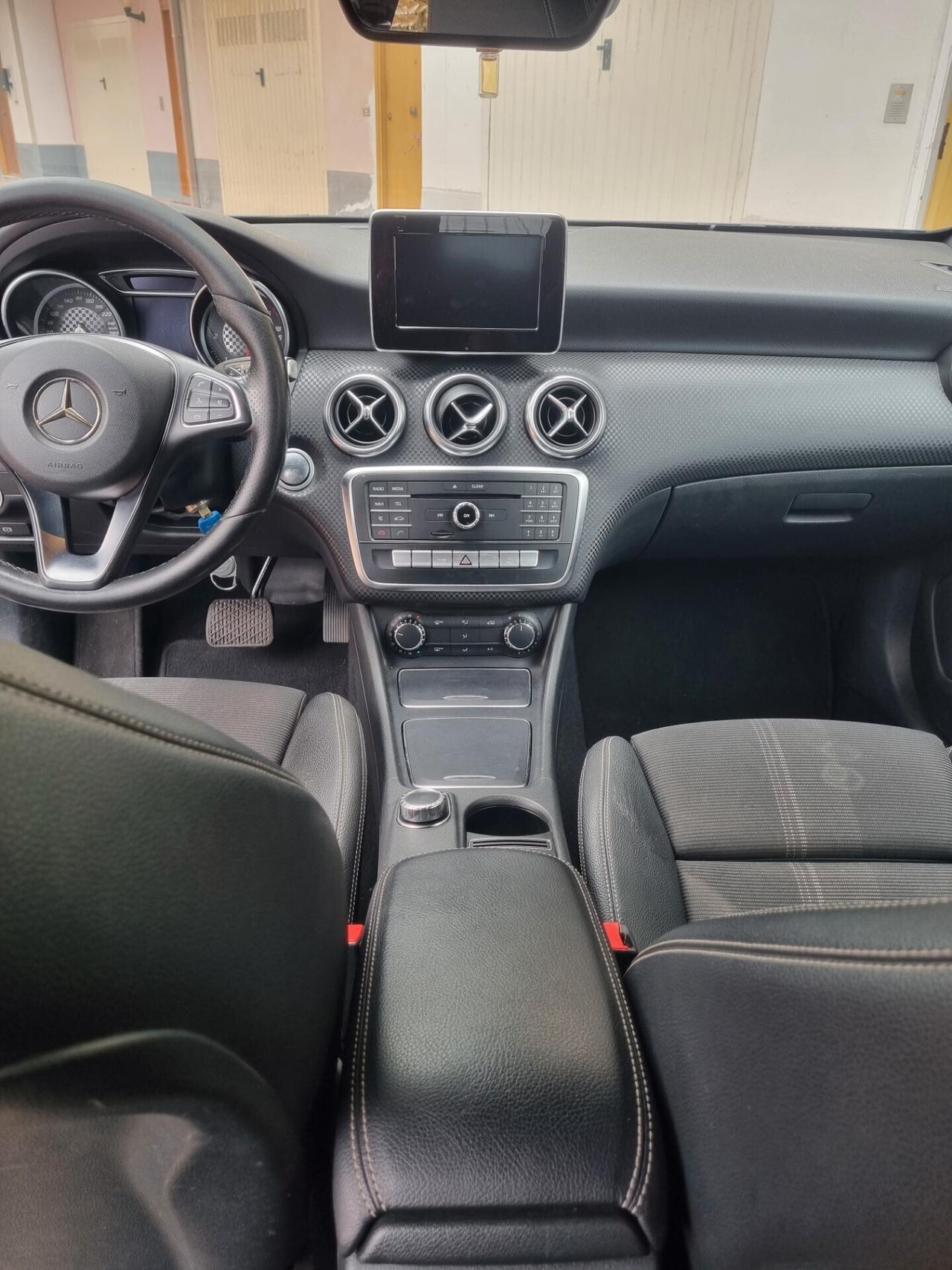 Mercedes-benz A 200 A 200 d Sport