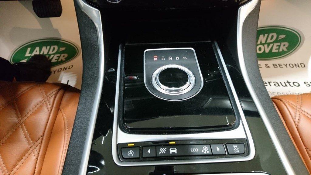JAGUAR XF 2ª serie (X260) XF 2.0 D 180 CV aut...